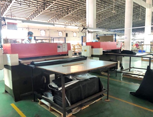 cutting machine.jpg