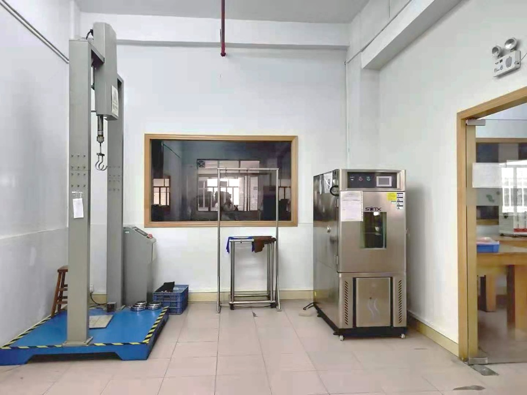Testing machine.jpg
